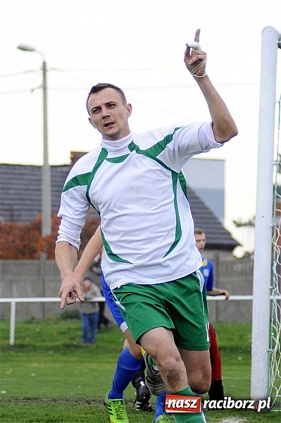 Zdjęcie w galerii na portalu naszraciborz.pl: Emocje w derbach: karny, kartki i pięć goli wiadomości z regionu