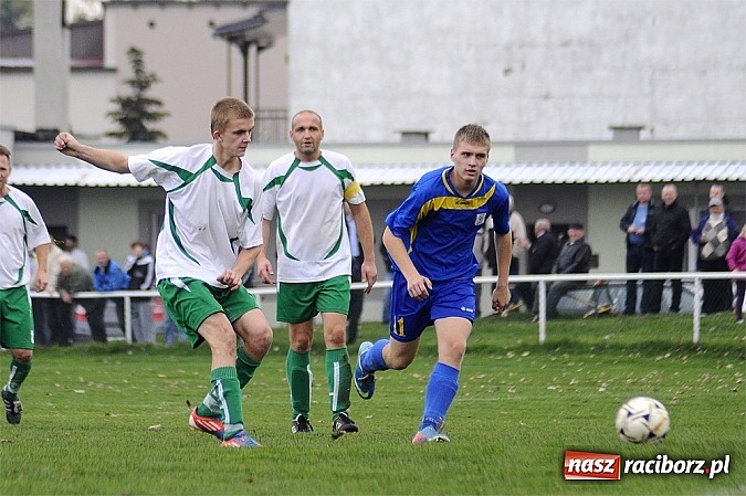 Zdjęcie w galerii na portalu naszraciborz.pl: Emocje w derbach: karny, kartki i pięć goli wiadomości z regionu