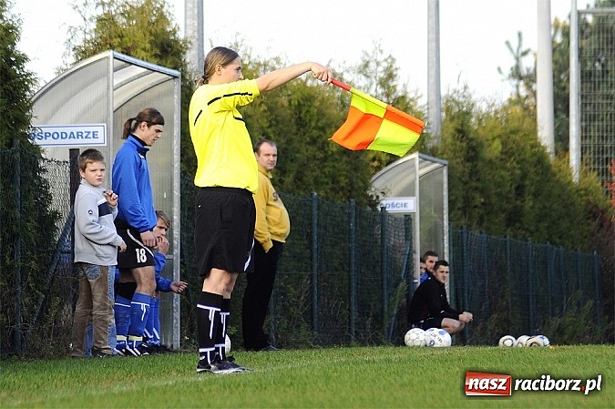 Zdjęcie w galerii na portalu naszraciborz.pl: Markowice-Rogów: Wygrana w ostatnich minutach wiadomości z regionu