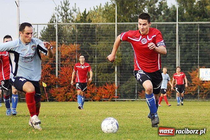 Zdjęcie w galerii na portalu naszraciborz.pl: Markowice-Rogów: Wygrana w ostatnich minutach wiadomości z regionu