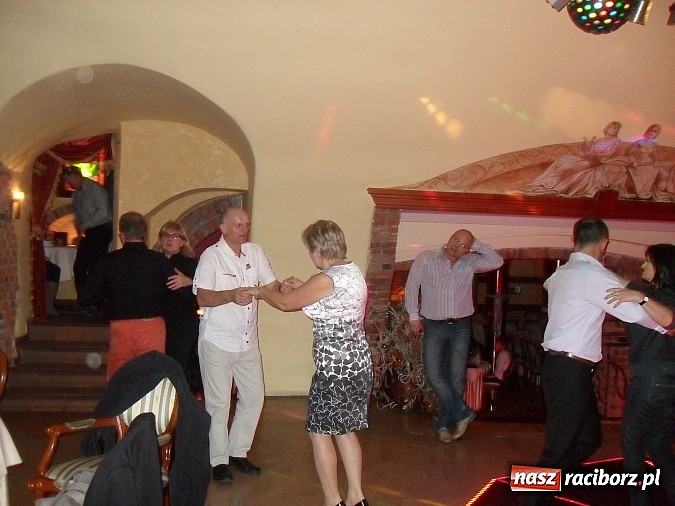 Zdjęcie w galerii na portalu naszraciborz.pl: Dyskoteka dorosłego człowieka teraz także w Raciborzu wiadomości z regionu