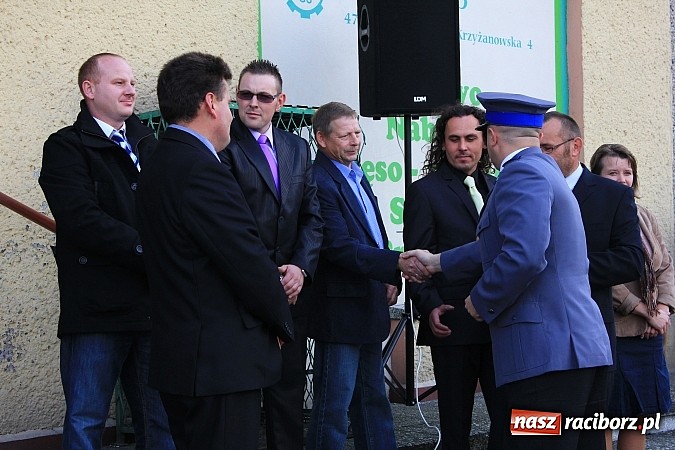 Zdjęcie w galerii na portalu naszraciborz.pl: Uroczyste otwarcie ulicy Krzyżanowskiej w Tworkowie z udziałem wojewody wiadomości z regionu