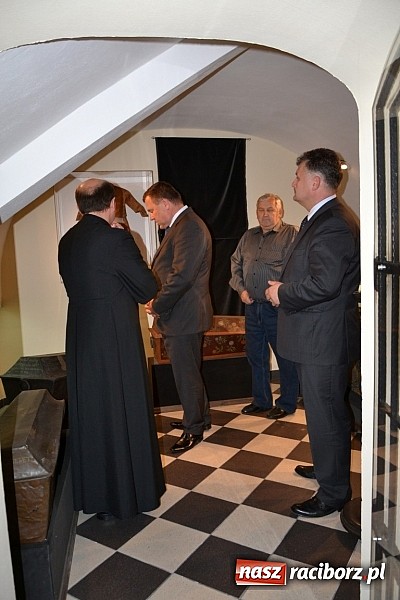 Zdjęcie w galerii na portalu naszraciborz.pl: Uroczyste otwarcie ulicy Krzyżanowskiej w Tworkowie z udziałem wojewody wiadomości z regionu