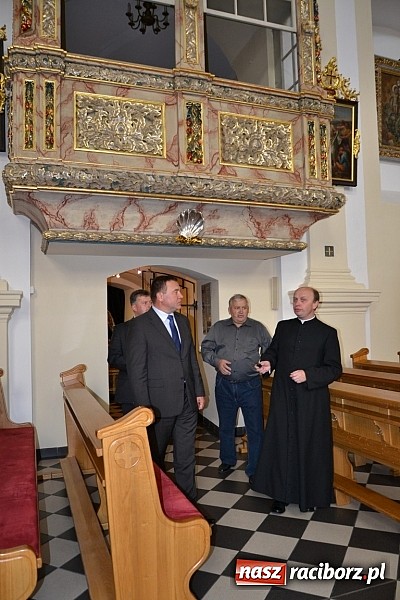 Zdjęcie w galerii na portalu naszraciborz.pl: Uroczyste otwarcie ulicy Krzyżanowskiej w Tworkowie z udziałem wojewody wiadomości z regionu