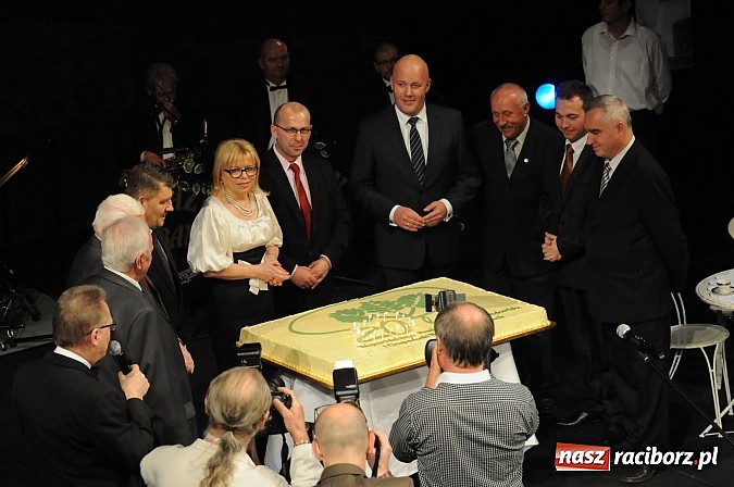 Zdjęcie w galerii na portalu naszraciborz.pl: Benefis z okazji 20-lecia Wojewódzkiego Funduszu Ochrony Środowiska i Gospodarki Wodnej w Katowicach wiadomości z regionu