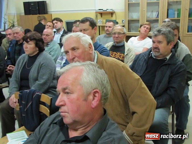 Zdjęcie w galerii na portalu naszraciborz.pl: Chcą pasów jak w Roszkowie i progów zwalniających na Korczaka wiadomości z regionu