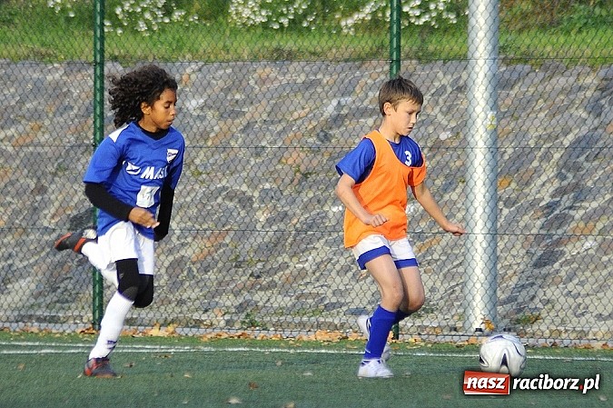 Zdjęcie w galerii na portalu naszraciborz.pl: Młodzi piłkarze Startu niepokonani wiadomości z regionu