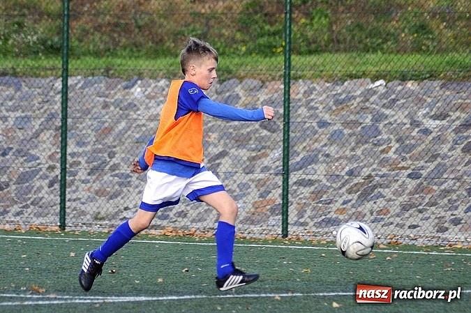Zdjęcie w galerii na portalu naszraciborz.pl: Młodzi piłkarze Startu niepokonani wiadomości z regionu