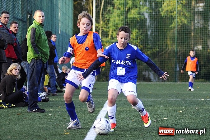 Zdjęcie w galerii na portalu naszraciborz.pl: Młodzi piłkarze Startu niepokonani wiadomości z regionu