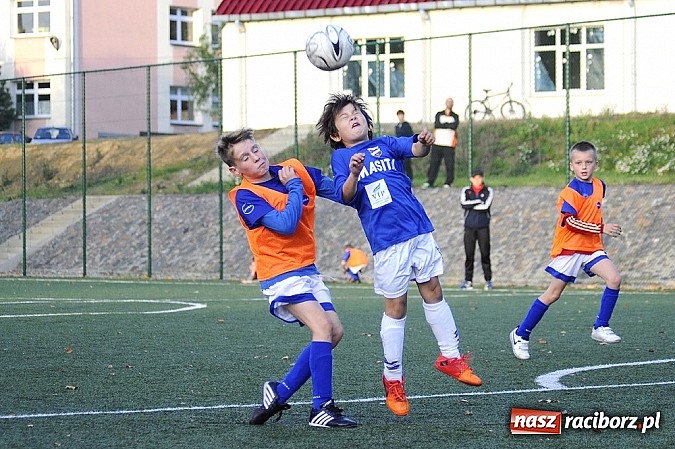 Zdjęcie w galerii na portalu naszraciborz.pl: Młodzi piłkarze Startu niepokonani wiadomości z regionu