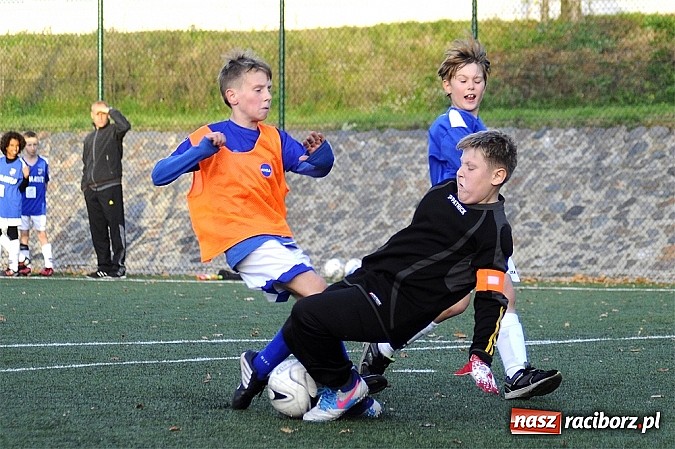 Zdjęcie w galerii na portalu naszraciborz.pl: Młodzi piłkarze Startu niepokonani wiadomości z regionu