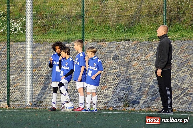 Zdjęcie w galerii na portalu naszraciborz.pl: Młodzi piłkarze Startu niepokonani wiadomości z regionu