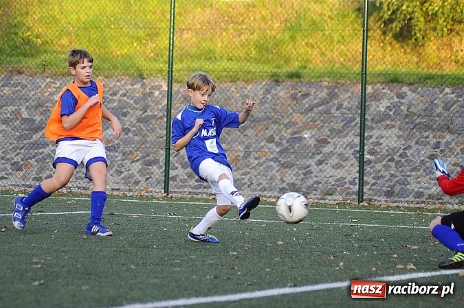 Zdjęcie w galerii na portalu naszraciborz.pl: Młodzi piłkarze Startu niepokonani wiadomości z regionu