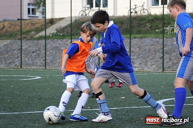 Zdjęcie w galerii na portalu naszraciborz.pl: Młodzi piłkarze Startu niepokonani wiadomości z regionu