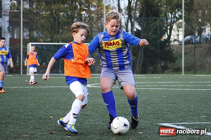 Zdjęcie w galerii na portalu naszraciborz.pl: Młodzi piłkarze Startu niepokonani wiadomości z regionu