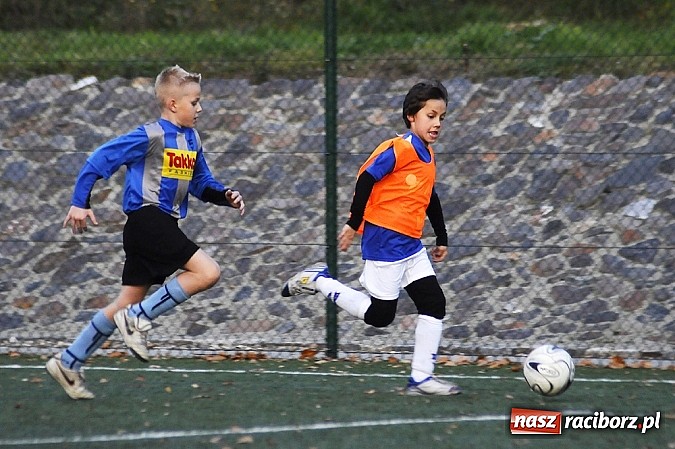 Zdjęcie w galerii na portalu naszraciborz.pl: Młodzi piłkarze Startu niepokonani wiadomości z regionu