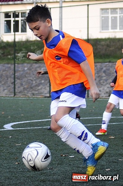 Zdjęcie w galerii na portalu naszraciborz.pl: Młodzi piłkarze Startu niepokonani wiadomości z regionu