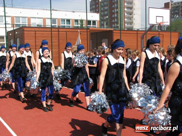 Zdjęcie w galerii na portalu naszraciborz.pl: Orlik XXL wylądował wiadomości z regionu