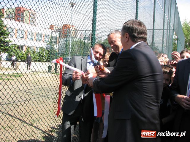 Zdjęcie w galerii na portalu naszraciborz.pl: Orlik XXL wylądował wiadomości z regionu