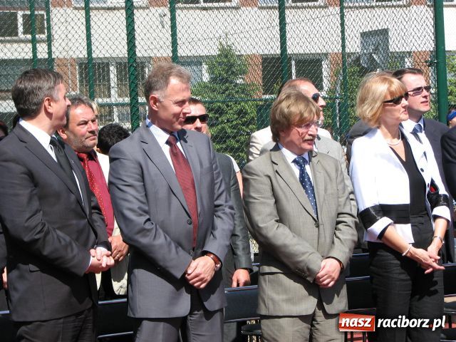 Zdjęcie w galerii na portalu naszraciborz.pl: Orlik XXL wylądował wiadomości z regionu