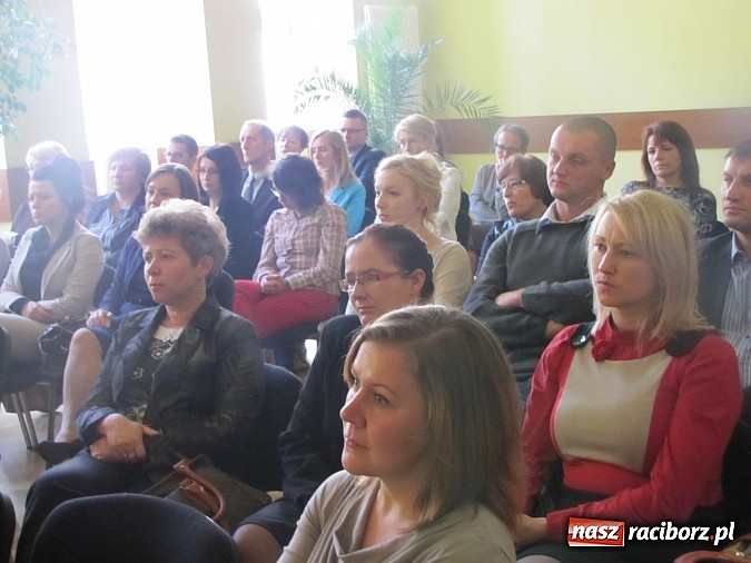 Zdjęcie w galerii na portalu naszraciborz.pl: O sieroctwie społecznym i traumie dzieci w RCK wiadomości z regionu