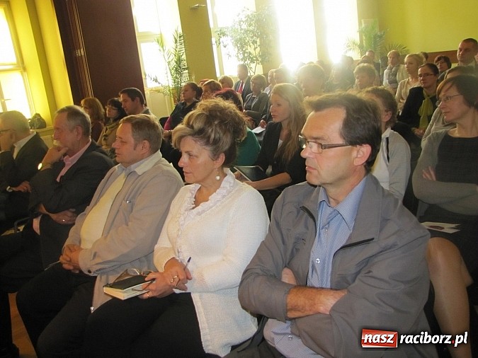 Zdjęcie w galerii na portalu naszraciborz.pl: O sieroctwie społecznym i traumie dzieci w RCK wiadomości z regionu