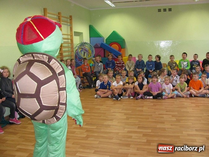 Zdjęcie w galerii na portalu naszraciborz.pl: Ż&oacute;łwik Franklin w SP 15 wiadomości z regionu