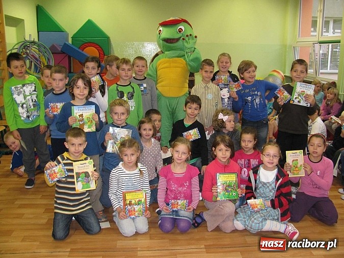 Zdjęcie w galerii na portalu naszraciborz.pl: Ż&oacute;łwik Franklin w SP 15 wiadomości z regionu
