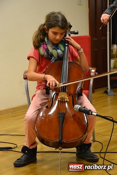 Zdjęcie w galerii na portalu naszraciborz.pl: Muzyka z chrześcijańską duszą zabrzmiała na Zamku wiadomości z regionu