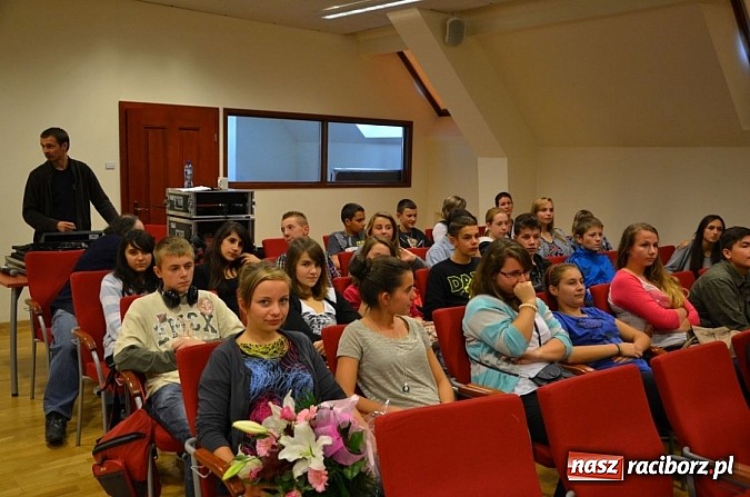 Zdjęcie w galerii na portalu naszraciborz.pl: O obrzędach wiosennych na raciborskim zamku wiadomości z regionu