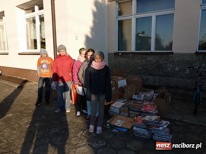 Zdjęcie w galerii na portalu naszraciborz.pl: Zbiórka makulatury w ZSP Borucinie wiadomości z regionu
