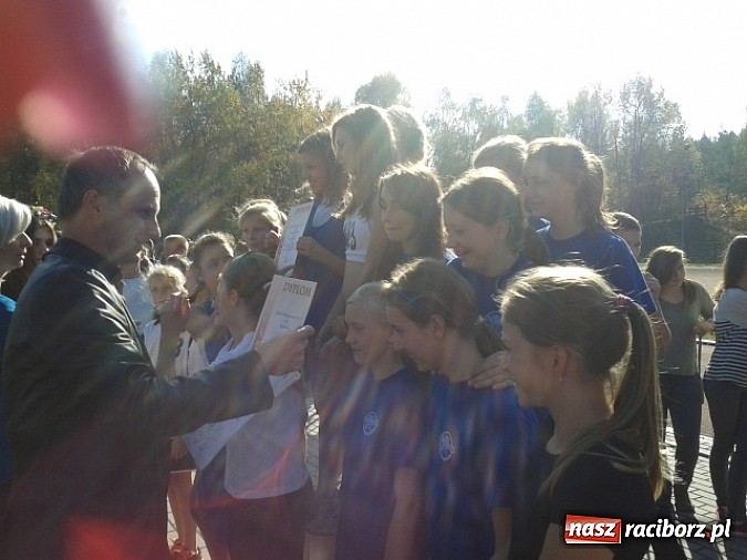 Zdjęcie w galerii na portalu naszraciborz.pl: Uczniowie SP 15 wicemistrzami Śląska w przełajach wiadomości z regionu