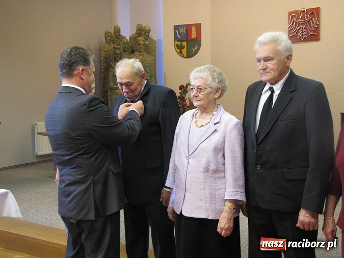 Zdjęcie w galerii na portalu naszraciborz.pl: Złote gody małżeńskie w gminie Krzyżanowice wiadomości z regionu