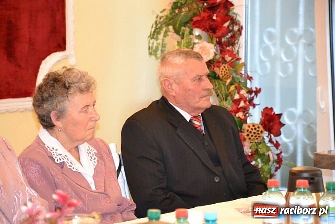 Zdjęcie w galerii na portalu naszraciborz.pl: W kuźniańskim magistracie świętowano złote gody wiadomości z regionu