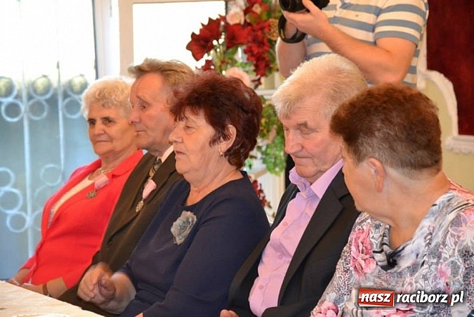 Zdjęcie w galerii na portalu naszraciborz.pl: W kuźniańskim magistracie świętowano złote gody wiadomości z regionu