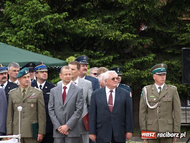 Zdjęcie w galerii na portalu naszraciborz.pl: Zostaje tylko wierzyć wiadomości z regionu