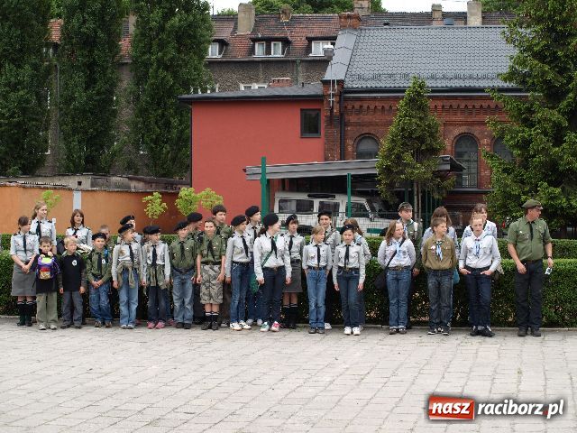 Zdjęcie w galerii na portalu naszraciborz.pl: Zostaje tylko wierzyć wiadomości z regionu