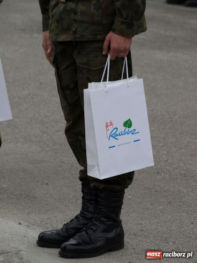 Zdjęcie w galerii na portalu naszraciborz.pl: Zostaje tylko wierzyć wiadomości z regionu