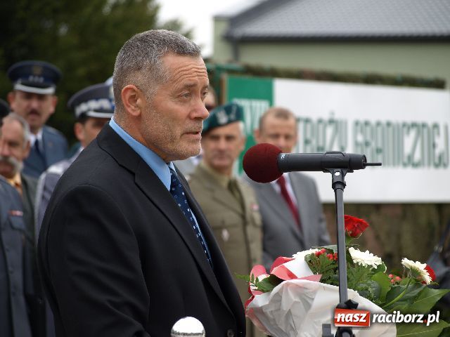 Zdjęcie w galerii na portalu naszraciborz.pl: Zostaje tylko wierzyć wiadomości z regionu