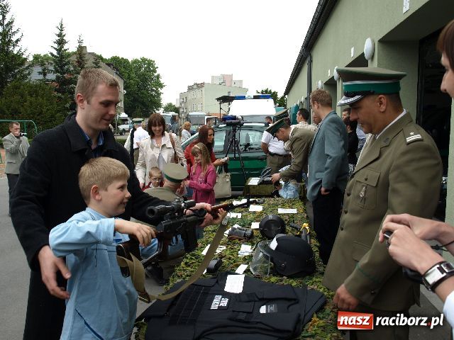 Zdjęcie w galerii na portalu naszraciborz.pl: Zostaje tylko wierzyć wiadomości z regionu