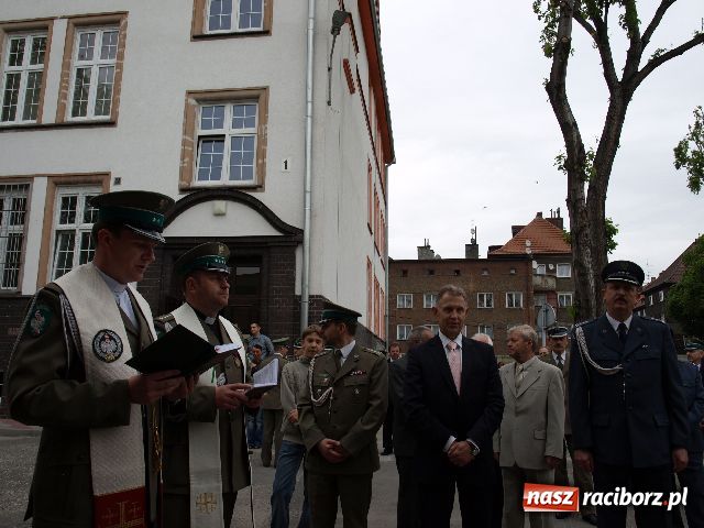 Zdjęcie w galerii na portalu naszraciborz.pl: Zostaje tylko wierzyć wiadomości z regionu