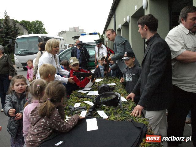 Zdjęcie w galerii na portalu naszraciborz.pl: Zostaje tylko wierzyć wiadomości z regionu