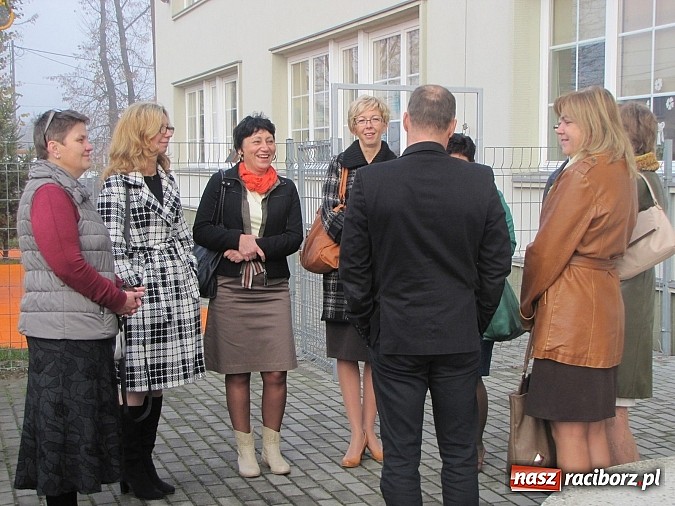 Zdjęcie w galerii na portalu naszraciborz.pl: Plac zabaw na Ocicach jest już oficjalnie otwarty wiadomości z regionu