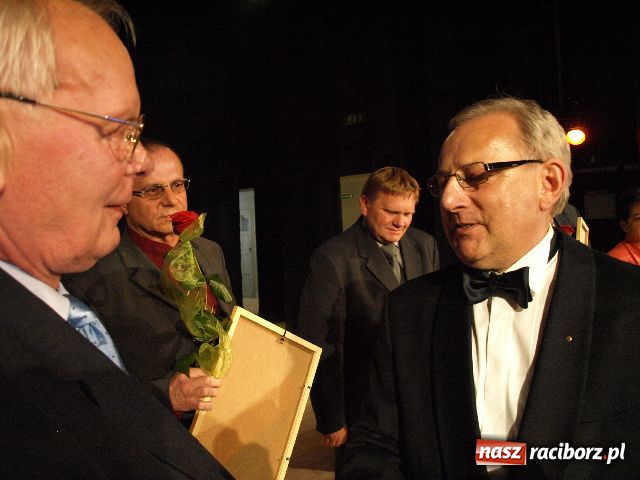 Zdjęcie w galerii na portalu naszraciborz.pl: Tajemnicza wyspa bez złych duchów wiadomości z regionu