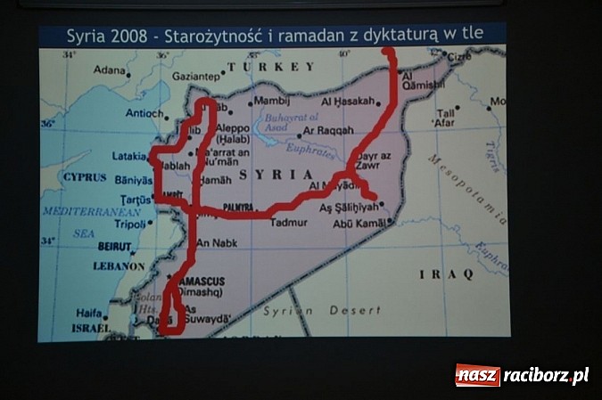 Zdjęcie w galerii na portalu naszraciborz.pl: Blok szkolny rozpoczął WIATRAKI 2013 wiadomości z regionu