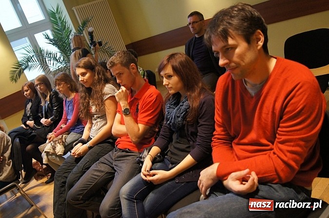 Zdjęcie w galerii na portalu naszraciborz.pl: W RCK podsumowali warsztaty fotograficzne wiadomości z regionu