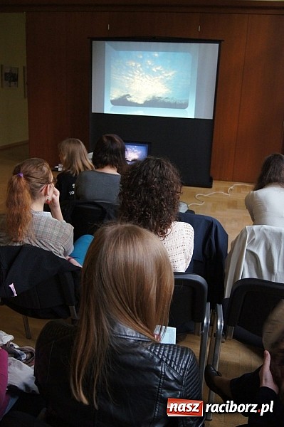 Zdjęcie w galerii na portalu naszraciborz.pl: W RCK podsumowali warsztaty fotograficzne wiadomości z regionu