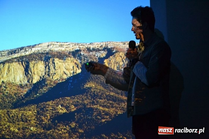 Zdjęcie w galerii na portalu naszraciborz.pl: Na zamku ruszyły 10. jubileuszowe Wiatraki wiadomości z regionu