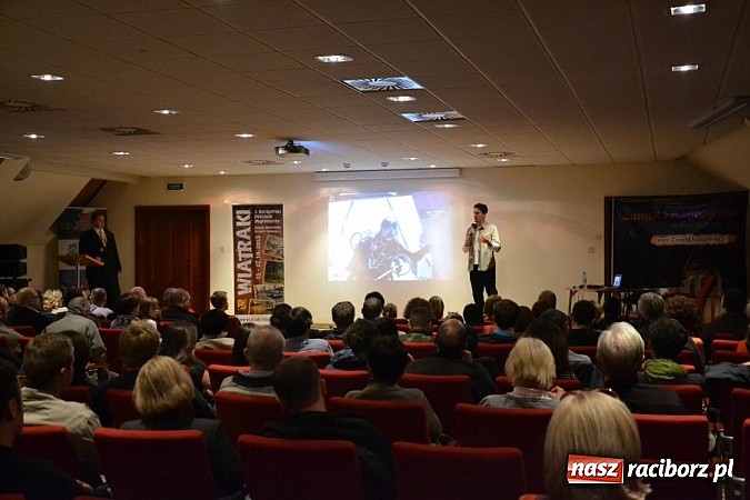 Zdjęcie w galerii na portalu naszraciborz.pl: Na zamku ruszyły 10. jubileuszowe Wiatraki wiadomości z regionu