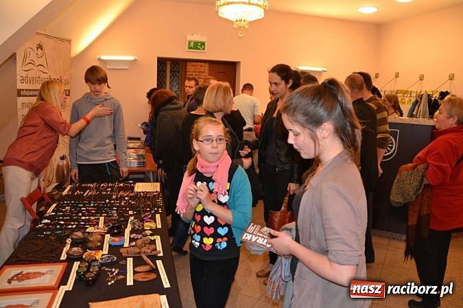 Zdjęcie w galerii na portalu naszraciborz.pl: Na zamku ruszyły 10. jubileuszowe Wiatraki wiadomości z regionu